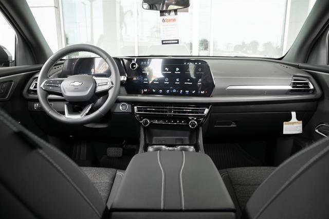 new 2026 Chevrolet Traverse car, priced at $46,870