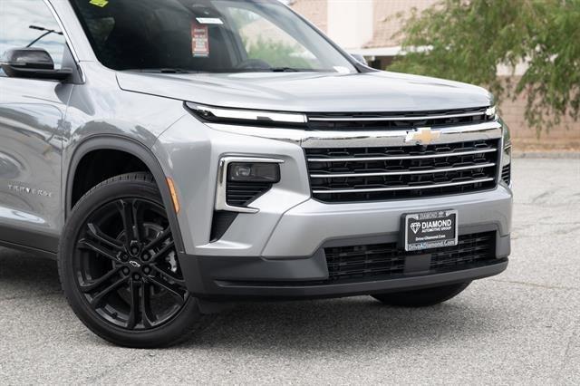 new 2026 Chevrolet Traverse car, priced at $46,870