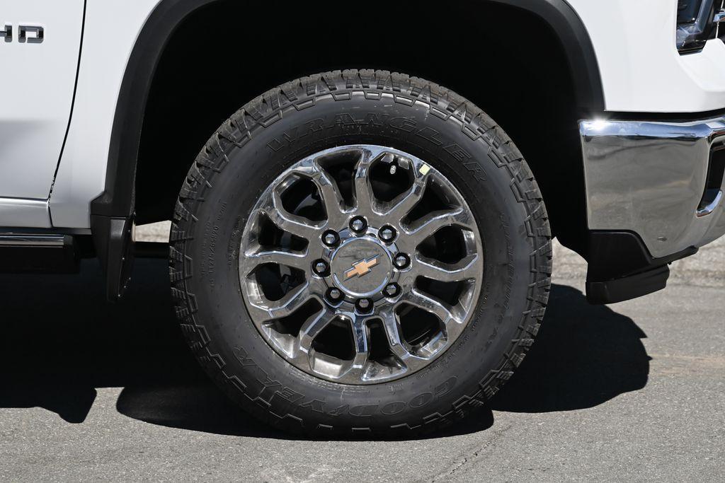 new 2026 Chevrolet Silverado 3500 car, priced at $85,410