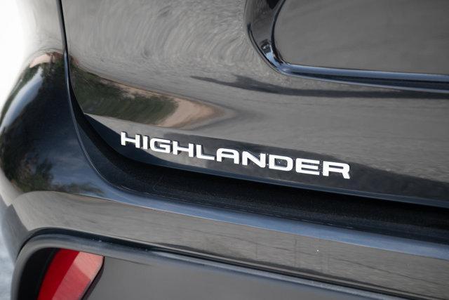 used 2021 Toyota Highlander car, priced at $32,990