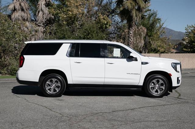 used 2022 GMC Yukon XL car, priced at $35,998