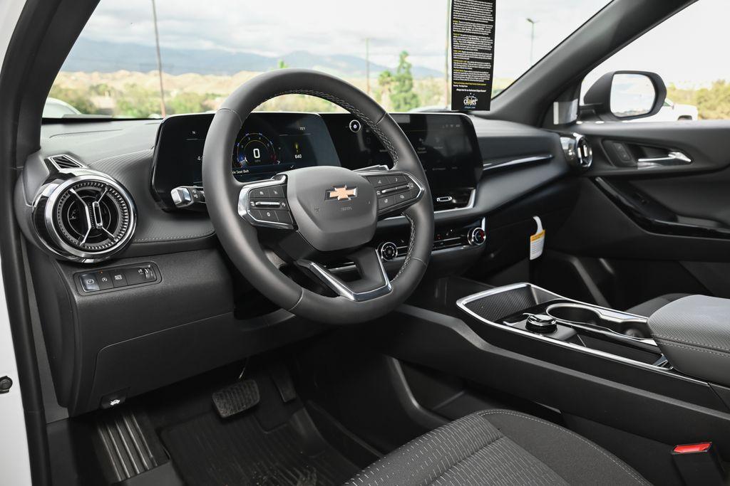 new 2026 Chevrolet Equinox car, priced at $31,120