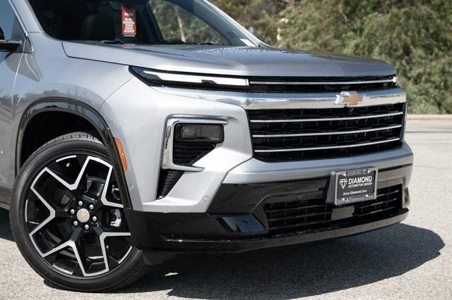 new 2026 Chevrolet Traverse car, priced at $55,094