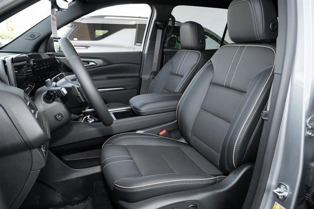 new 2026 Chevrolet Traverse car, priced at $55,094