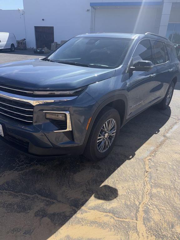 used 2025 Chevrolet Traverse car