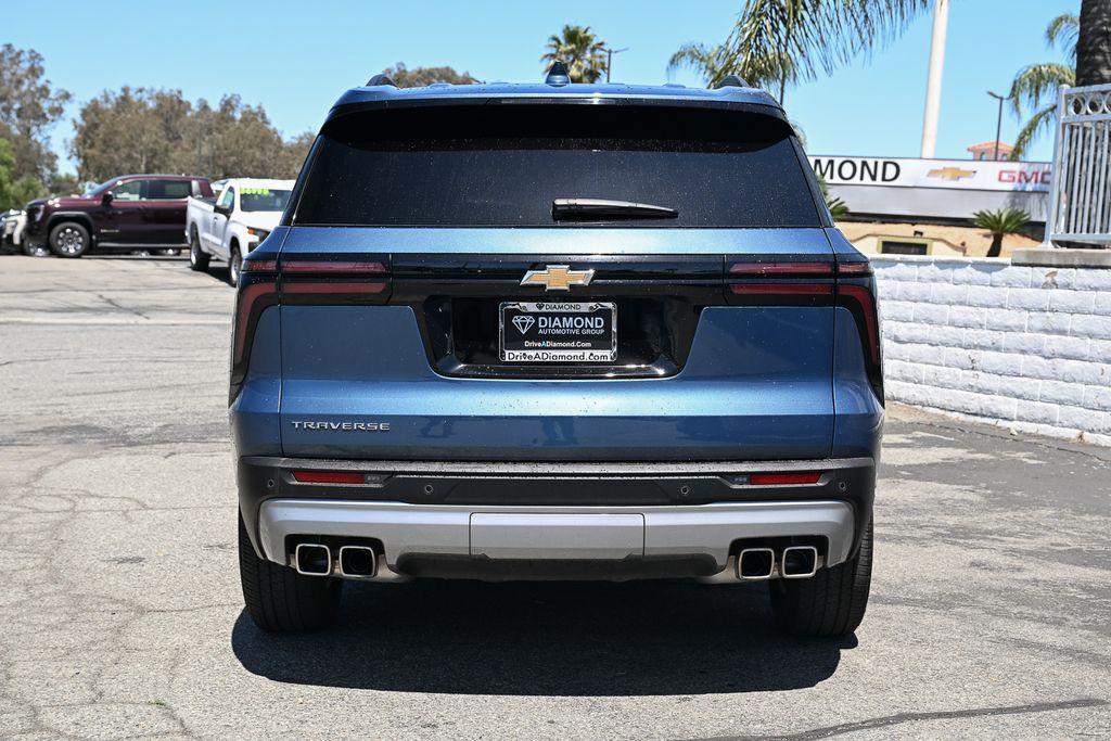 used 2025 Chevrolet Traverse car, priced at $35,975
