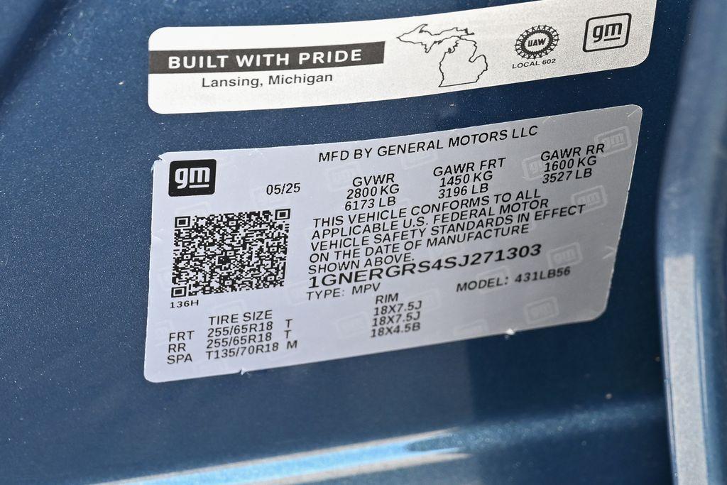 used 2025 Chevrolet Traverse car, priced at $35,975