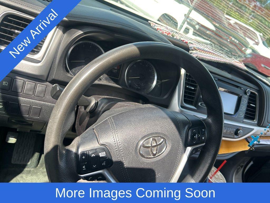 used 2017 Toyota Highlander car, priced at $16,888