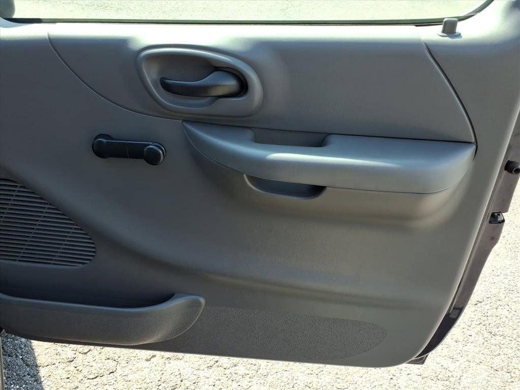 used 2002 Ford F-150 car, priced at $9,665