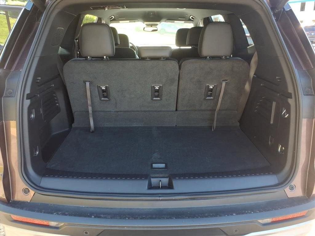 used 2024 GMC Acadia car, priced at $37,448