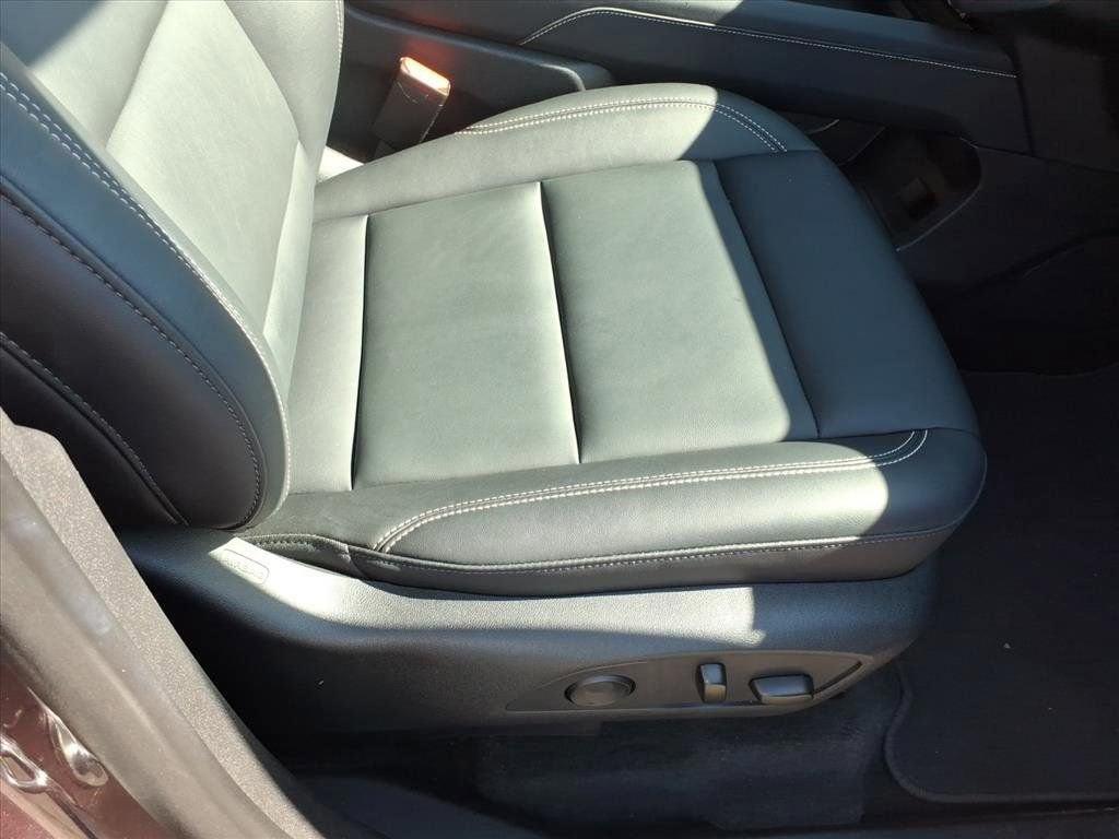 used 2024 GMC Acadia car, priced at $37,448