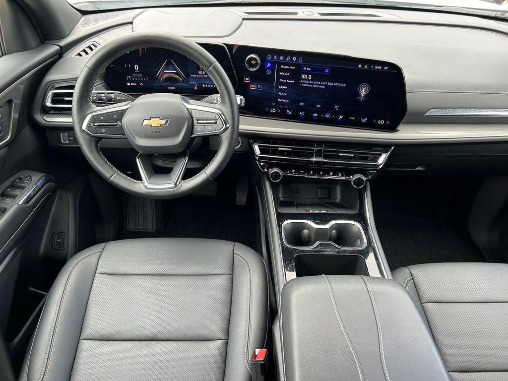 used 2026 Chevrolet Traverse car, priced at $41,891