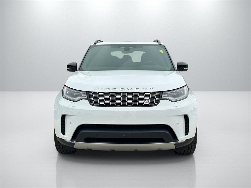 used 2025 Land Rover Discovery car, priced at $60,192