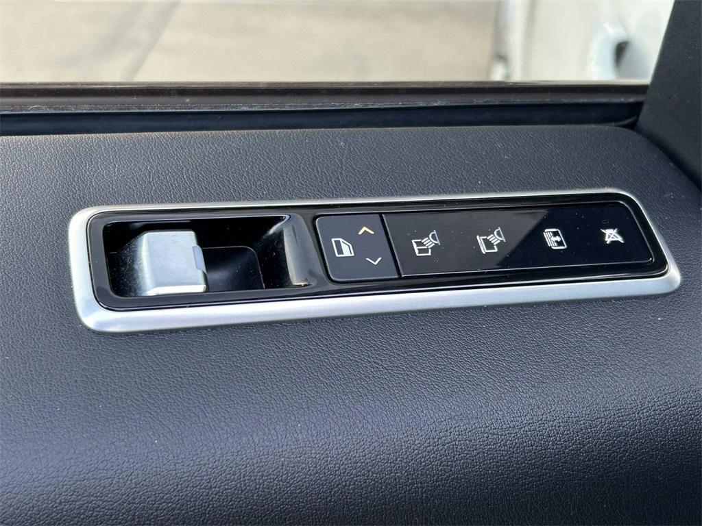 used 2022 Land Rover Range Rover car, priced at $56,777