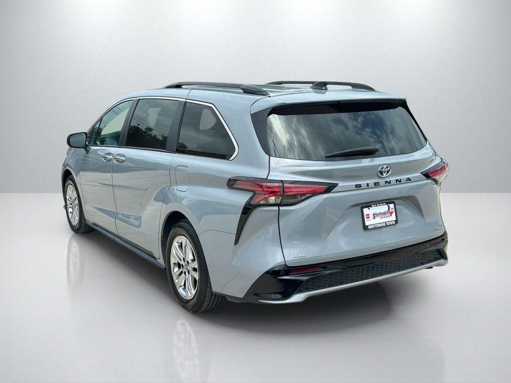 used 2023 Toyota Sienna car, priced at $47,777