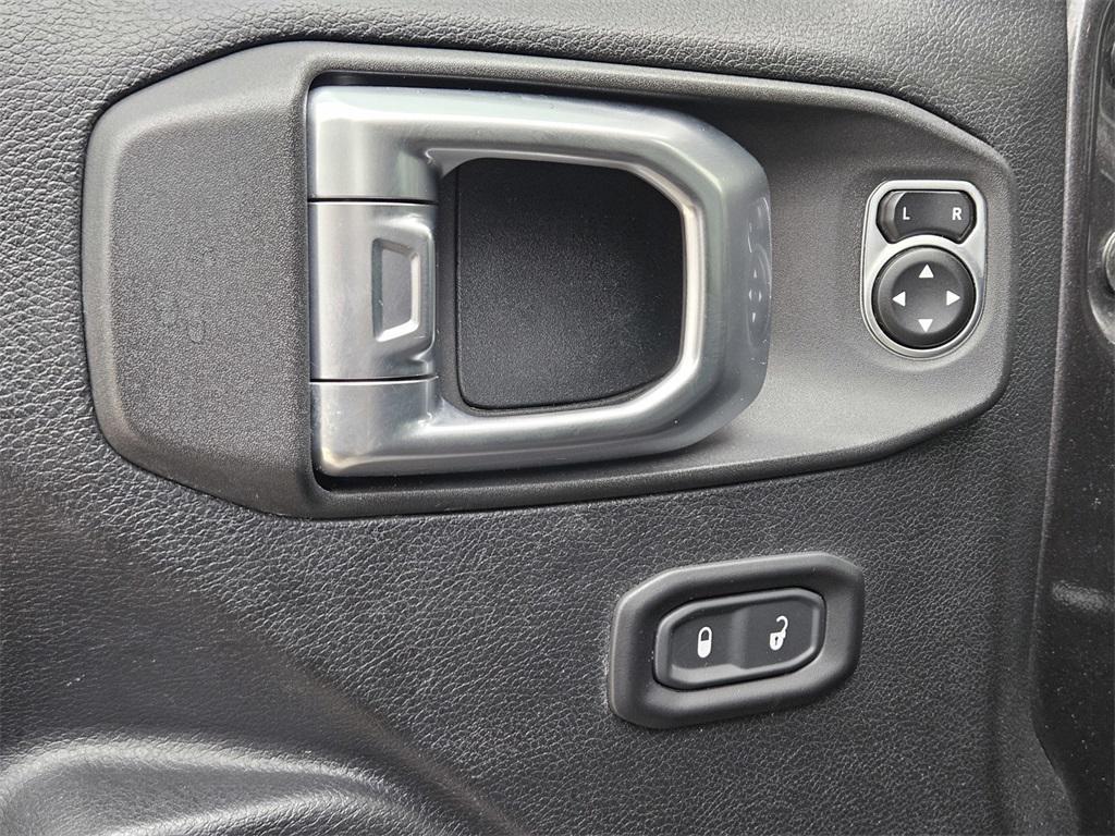 used 2020 Jeep Wrangler Unlimited car, priced at $21,491