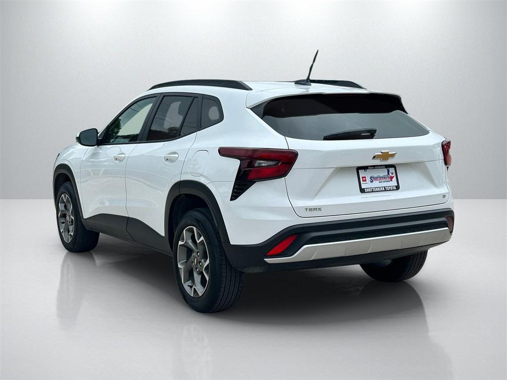 used 2025 Chevrolet Trax car, priced at $19,013