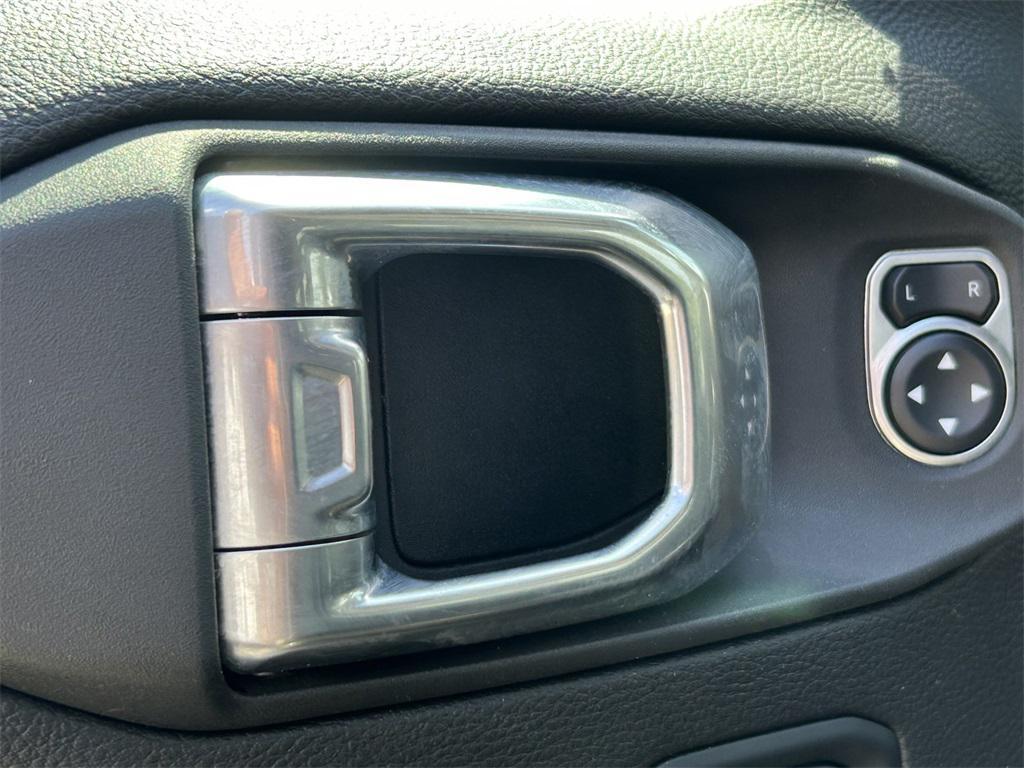 used 2021 Jeep Wrangler Unlimited car, priced at $32,444