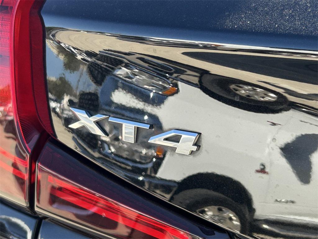 used 2020 Cadillac XT4 car, priced at $18,991