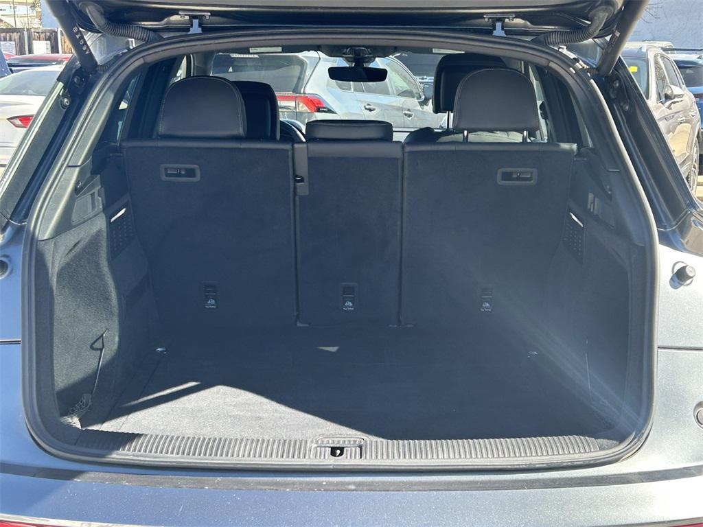 used 2025 Audi Q5 car, priced at $35,891