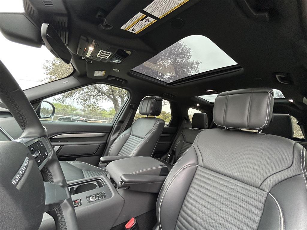 used 2024 Land Rover Discovery car, priced at $53,777