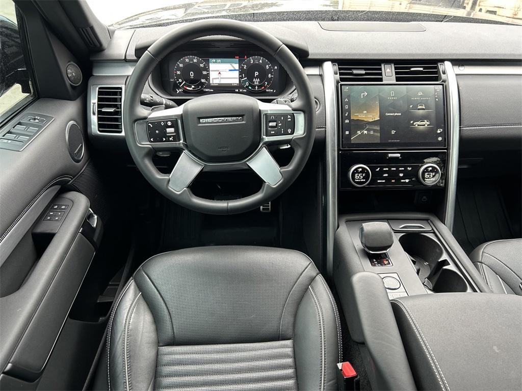 used 2024 Land Rover Discovery car, priced at $53,777