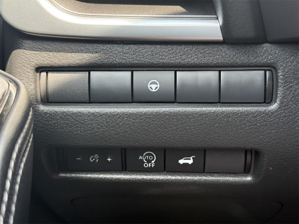 used 2024 Nissan Rogue car, priced at $21,704