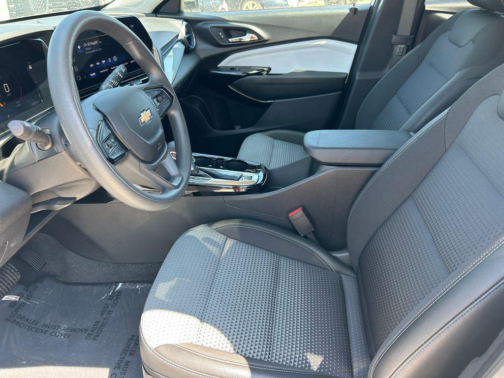 used 2025 Chevrolet Trax car, priced at $19,991