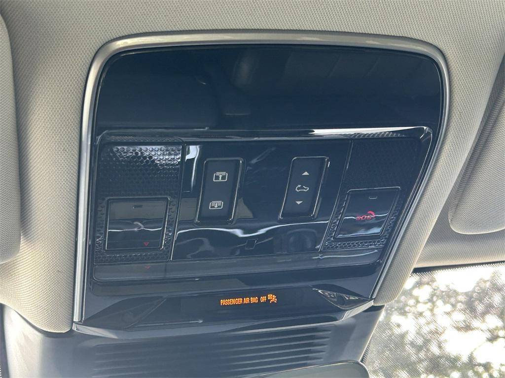 used 2023 Land Rover Range Rover car, priced at $92,574