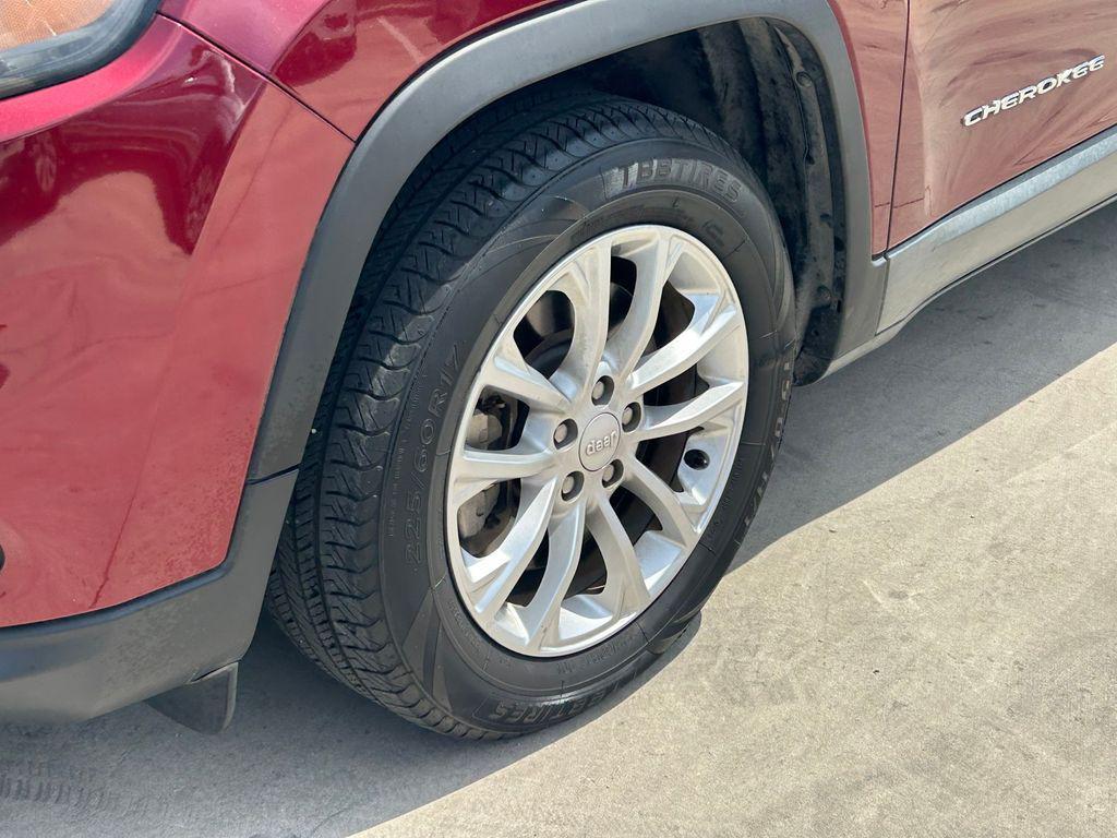 used 2019 Jeep Cherokee car, priced at $14,991