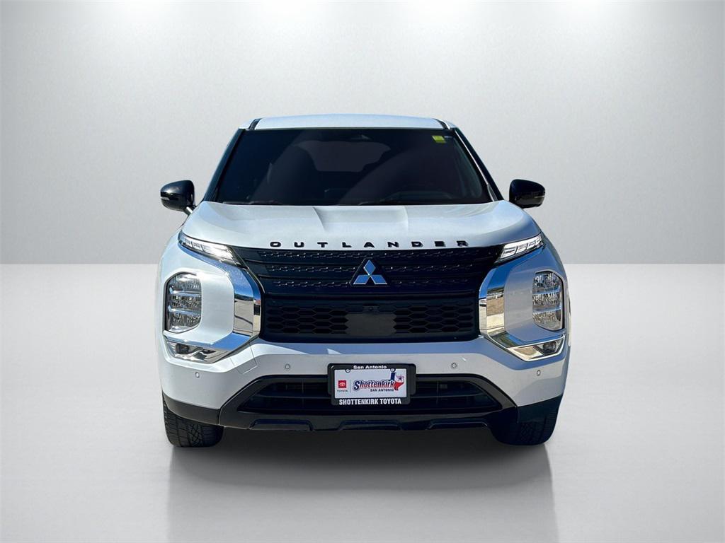 used 2023 Mitsubishi Outlander car, priced at $20,991