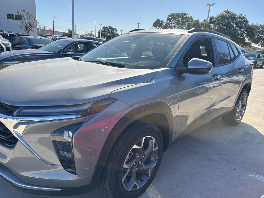 used 2025 Chevrolet Trax car, priced at $21,441