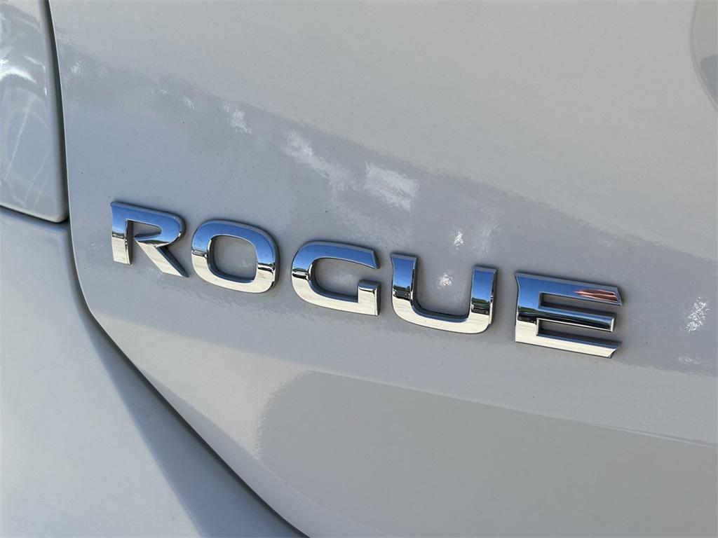 used 2016 Nissan Rogue car, priced at $11,777