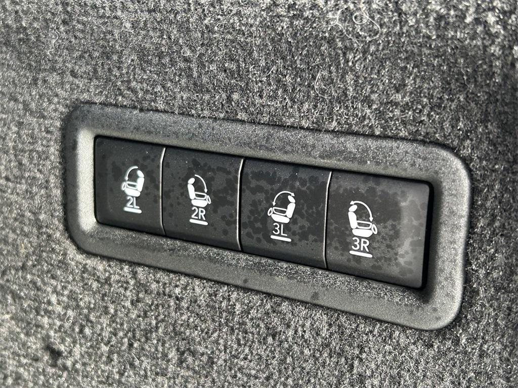 used 2024 Jeep Grand Wagoneer L car, priced at $64,891