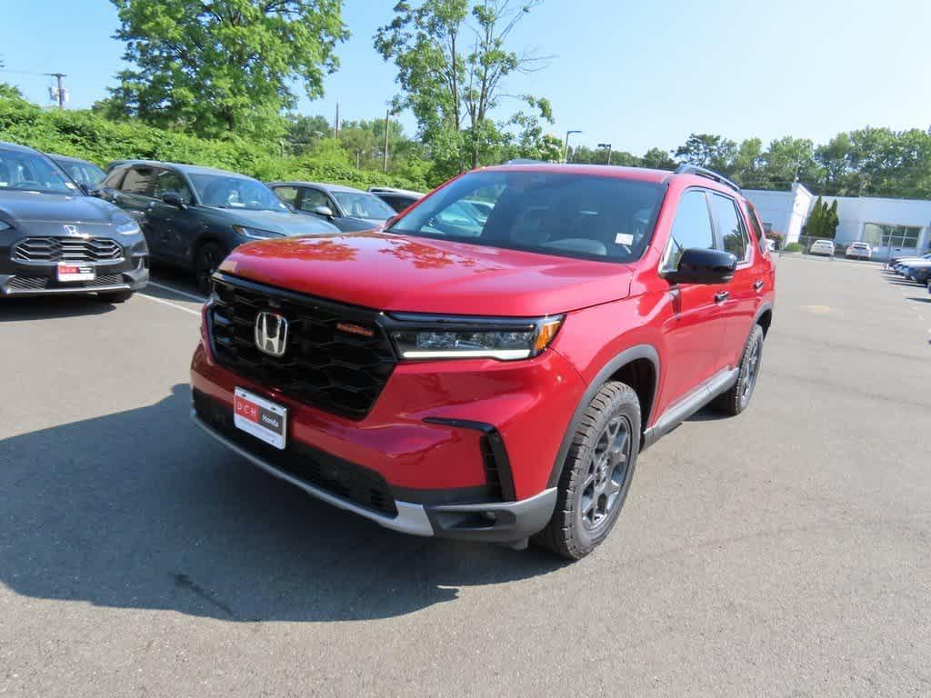 new 2025 Honda Pilot car, priced at $52,135