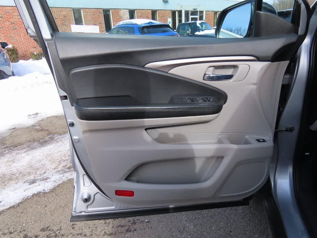 used 2020 Honda Pilot car, priced at $16,995