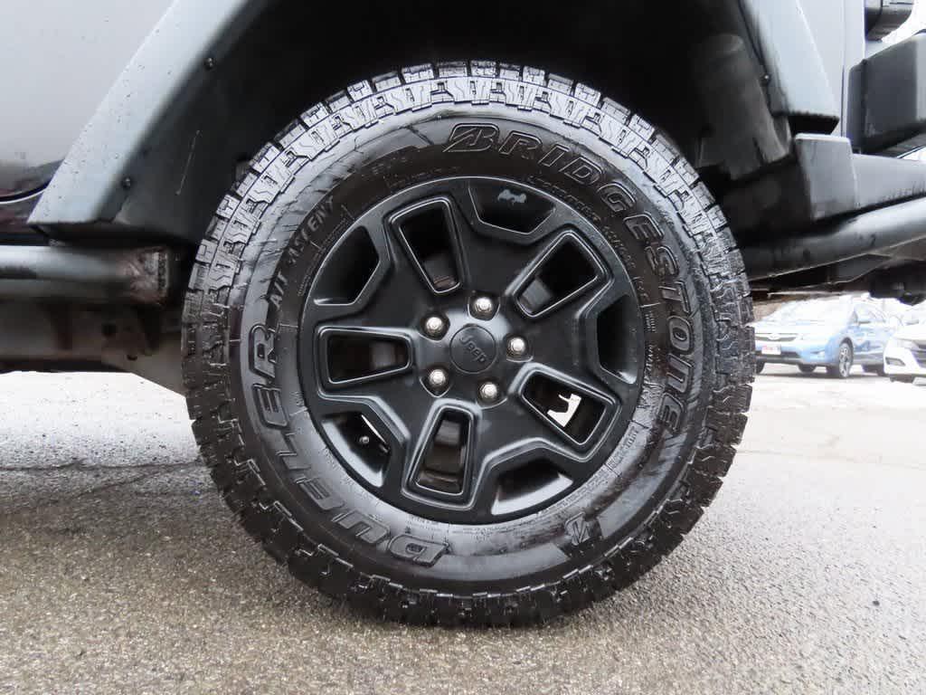 used 2013 Jeep Wrangler Unlimited car, priced at $12,995