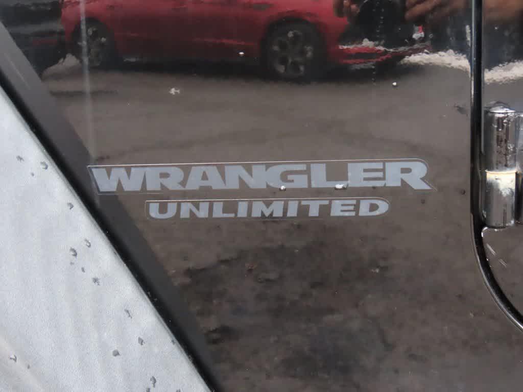 used 2013 Jeep Wrangler Unlimited car, priced at $12,995