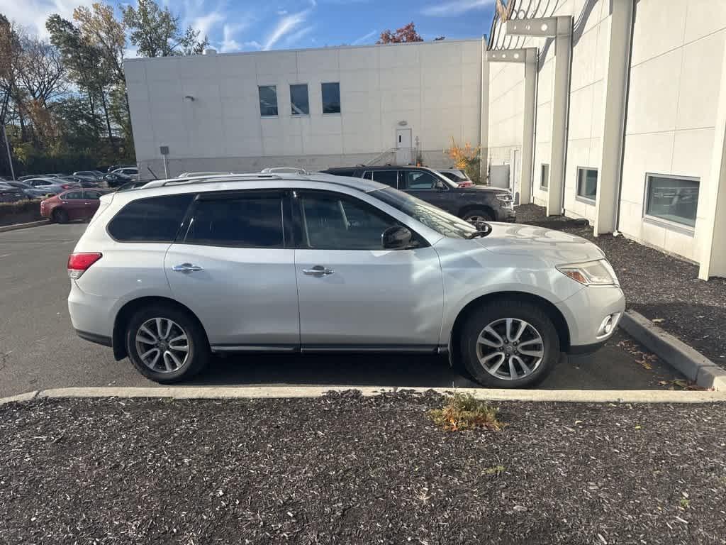 used 2016 Nissan Pathfinder car, priced at $10,995