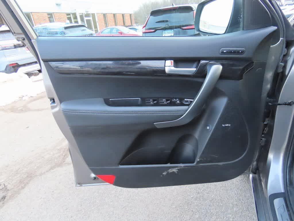 used 2014 Kia Sorento car, priced at $7,995