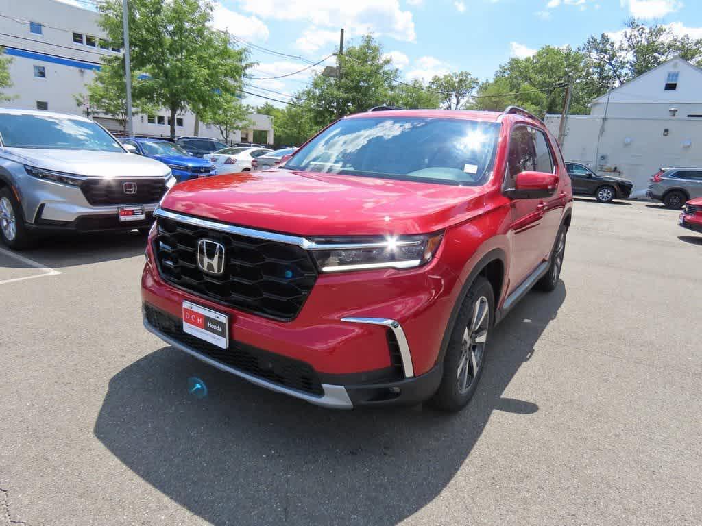 new 2025 Honda Pilot car, priced at $51,550