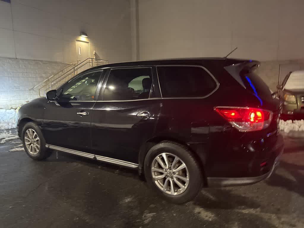 used 2014 Nissan Pathfinder car, priced at $6,995