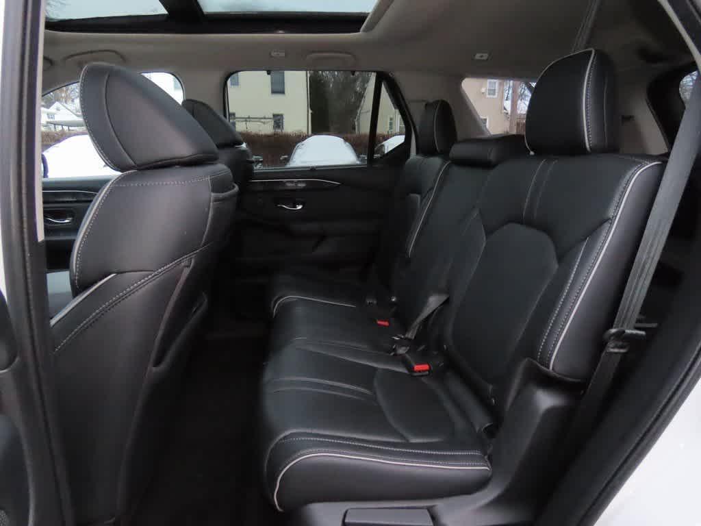 used 2023 Honda Pilot car, priced at $39,995