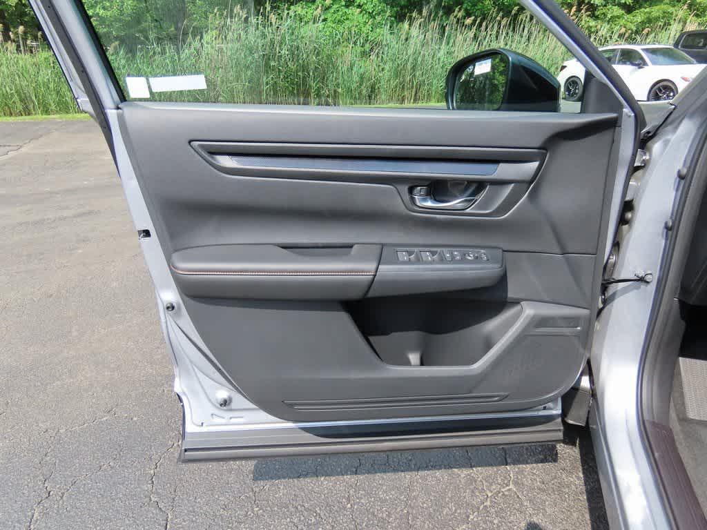 new 2026 Honda CR-V Hybrid car, priced at $38,580