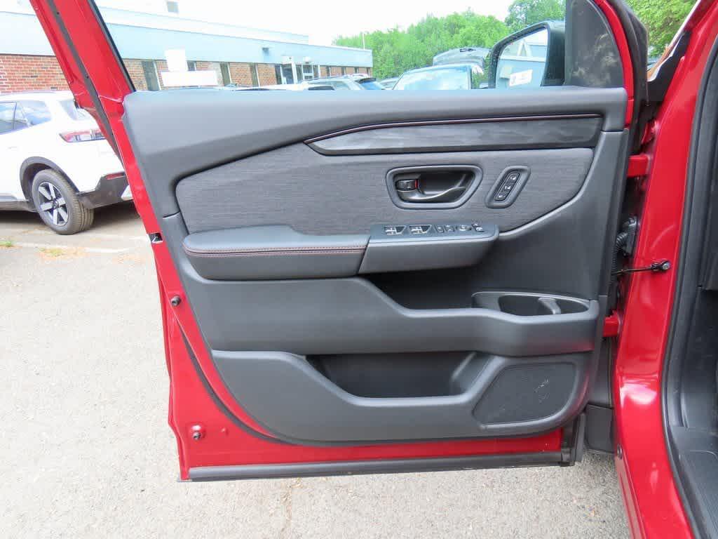 new 2026 Honda Passport car, priced at $50,400