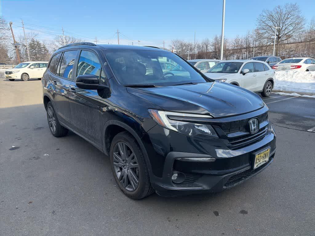 used 2022 Honda Pilot car, priced at $30,495