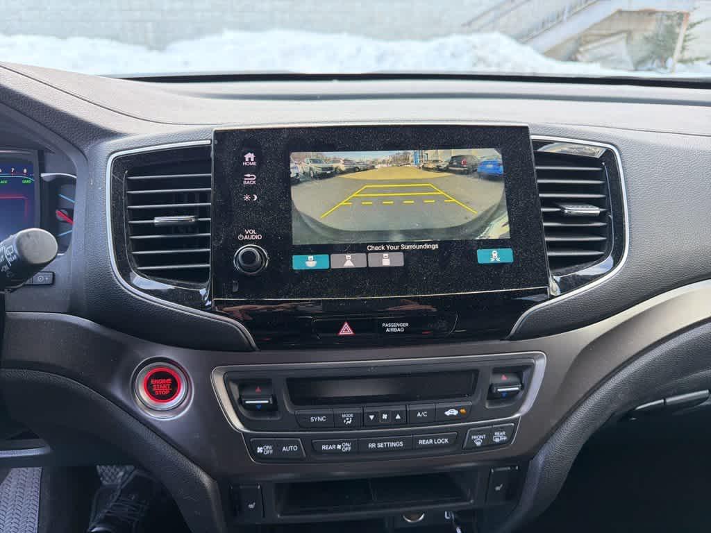 used 2022 Honda Pilot car, priced at $30,495