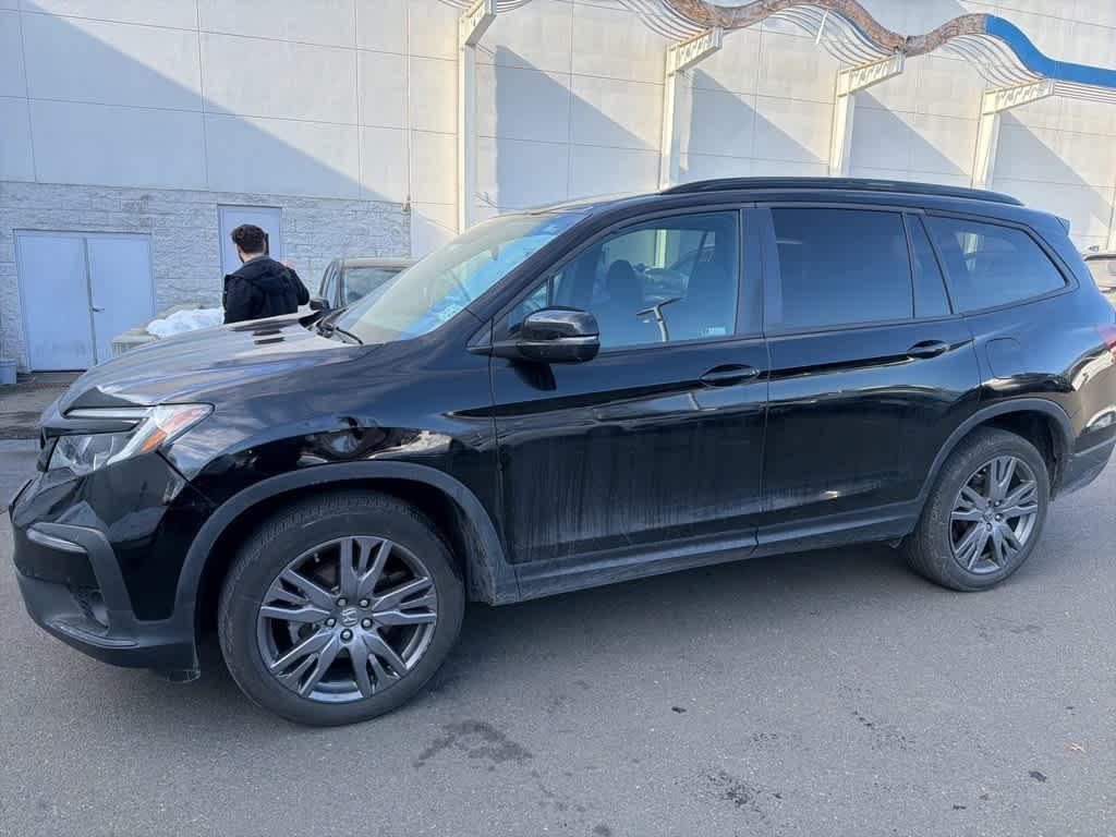 used 2022 Honda Pilot car, priced at $30,495