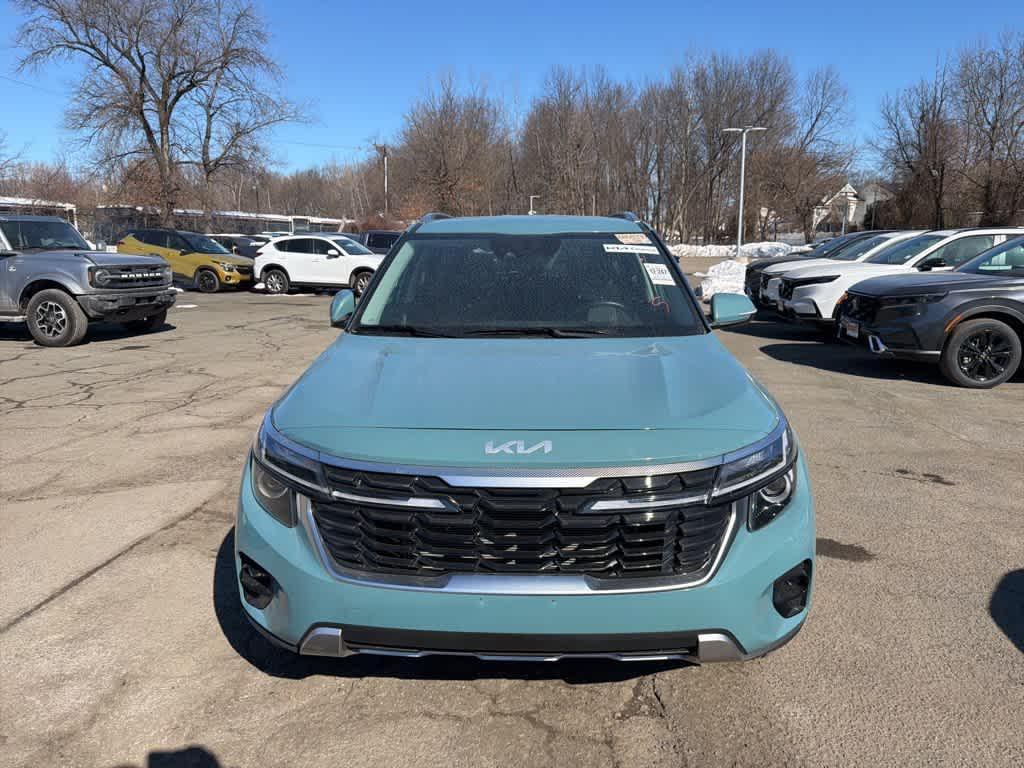 used 2025 Kia Seltos car, priced at $26,695