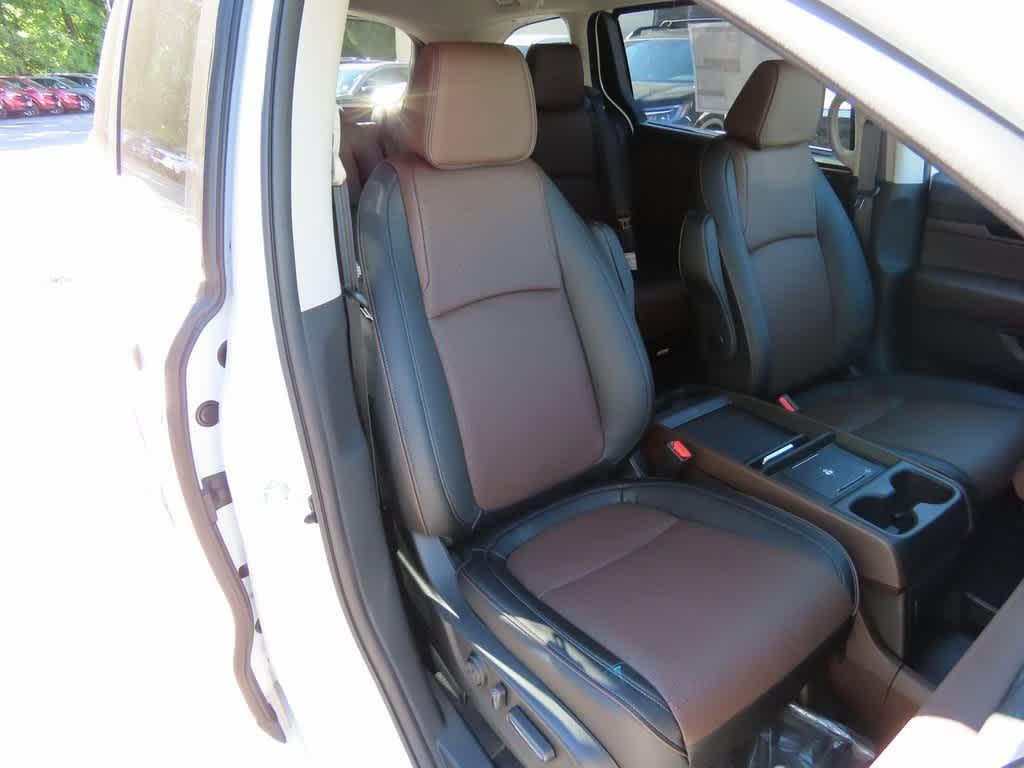 new 2026 Honda Odyssey car, priced at $53,645